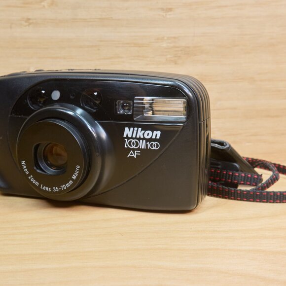 Nikon Zoom 100 AF 35mm Point and Shoot Film Camera - Picture 3 of 6